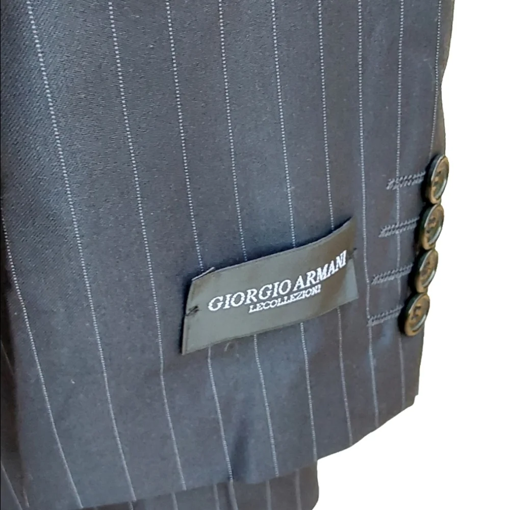 GIORGIO ARMANI LE COLLEZIONI NAVY BLUE PIN‎ STRIPES MEN'S NWOT SPORT COAT SIZE